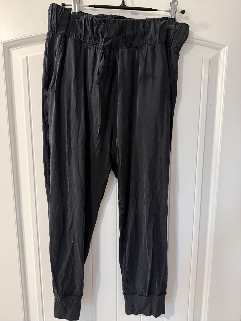 Lululemon silk capri pants